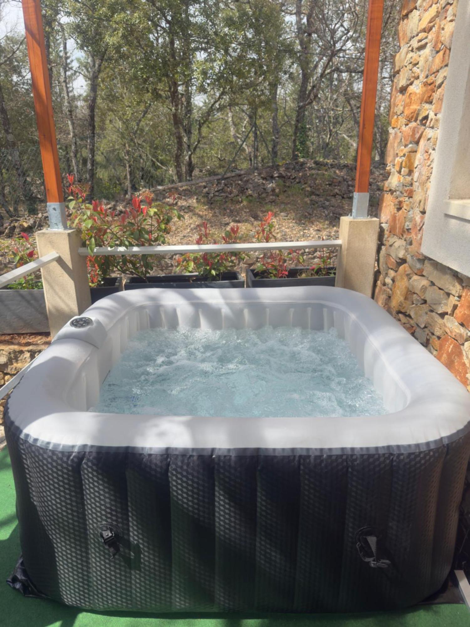 Votre Cocon En Pierre Et Son Spa En Option Gite Le Repos Des Chenes เรกูส ภายนอก รูปภาพ
